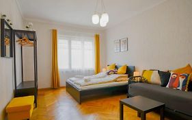 Lonyay Gellert View 2Br