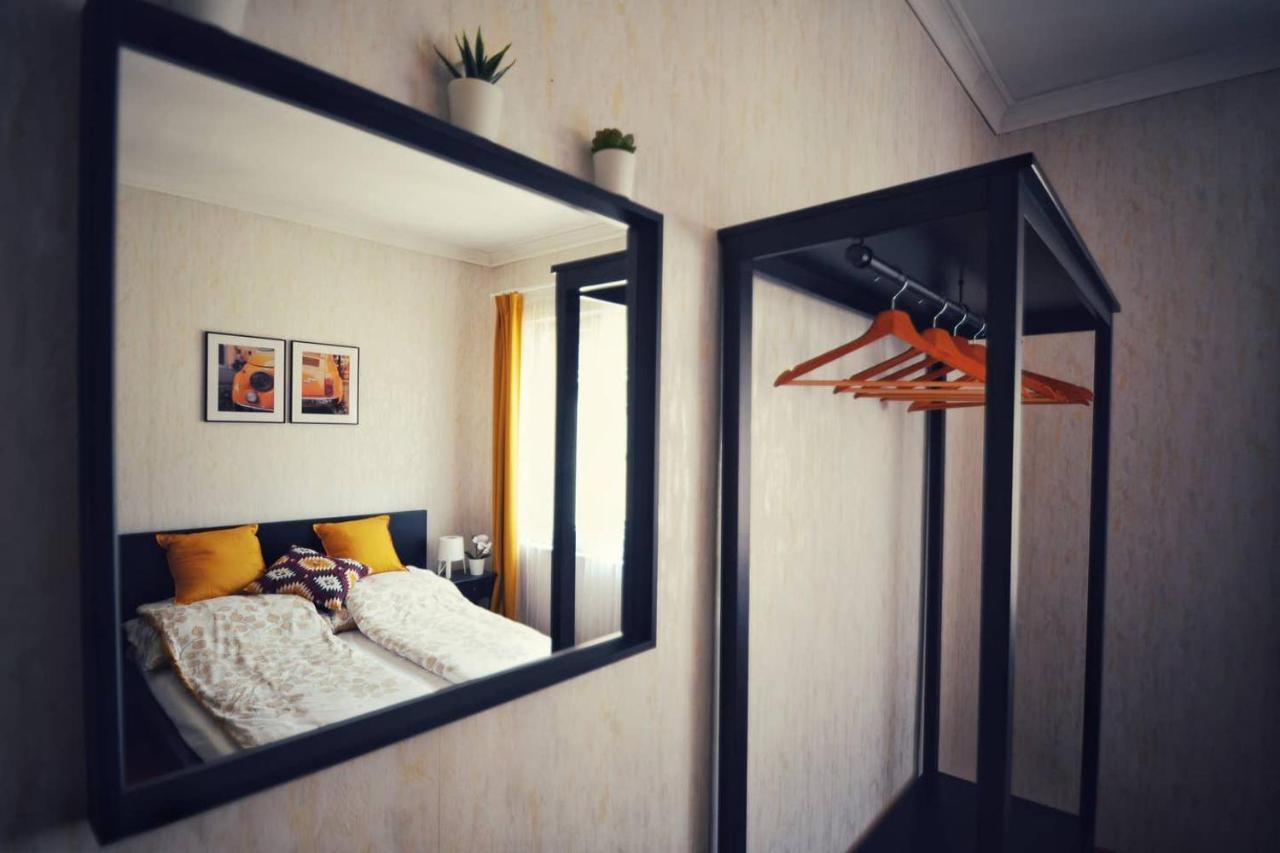 Appartamento Lonyay Gellert View 2Br Budapest Esterno foto